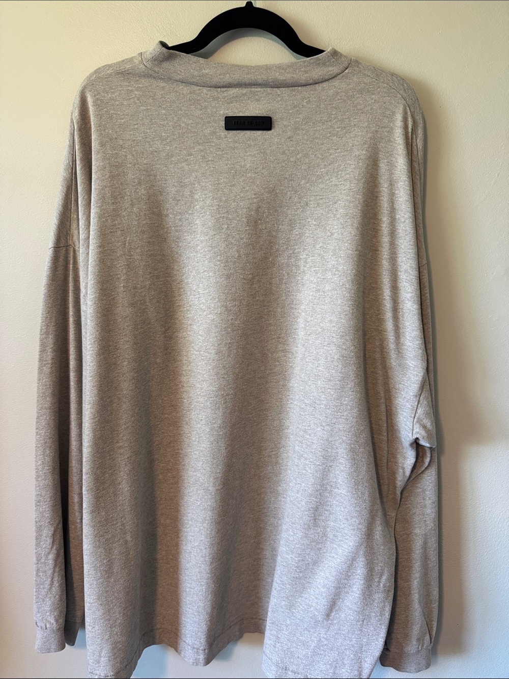 Fear of God Essentials Long Sleeve Tee - Picture 5 of 7